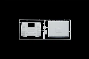 Italeri 1/24 Scania Streamline 143H 6x2 Truck Scaled Plastic Model Kit image 59250