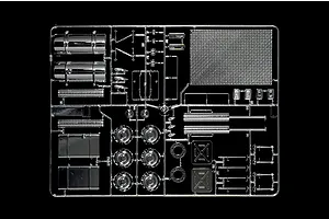 Italeri 1/24 Truck Shop Accessories Scaled Plastic Model Kit image 59325