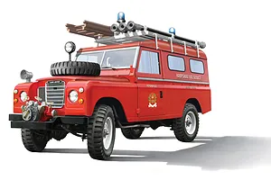 Italeri 1/24 Land Rover Fire Truck Scaled Plastic Model Kit image 60192