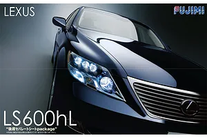 Fujimi 1/24 Lexus LS600hL Scaled Plastic Model Kit