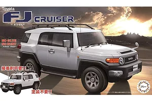 Fujimi 1/24 Toyota FJ Cruiser Scaled Plastic Model Kit - White