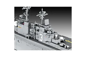 Revell 1/700 Assault Carrier USS WASP Class Scaled Plastic Model Starter Kit image 67052