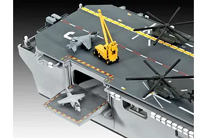 Revell 1/700 USS Wasp Class Assault Aircraft Carrier Scaled Plastic Model Kit image 69814