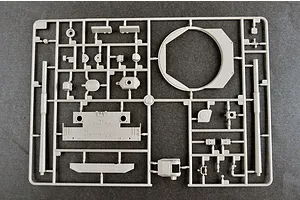 Trumpeter 1/35 Russian 2S25 Sprut-SD Amphibious Light Tank Scaled Plastic Model Kit image 74282