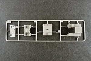Trumpeter 1/72 US Army M983 HEMTT & MPQ-53 C-Band Tracking Radar Scaled Plastic Model Kit image 74336