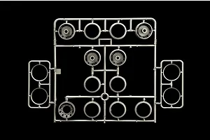 Italeri 1/24 Freightliner Heavy Dumper Truck Scaled Plastic Model Kit image 81435