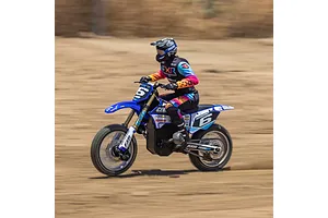 Losi 1/4 Promoto-MX Electric RTR RC Motorcycle - Club MX image 81618