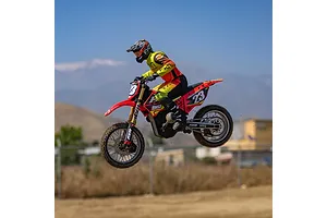 Losi 1/4 Promoto-MX Electric RTR RC Motorcycle - FXR image 81639