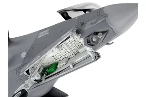 Tamiya 1/72 Lockheed Martin F-35A Lightning II Jet Fighter Scaled Plastic Model Kit image 83645