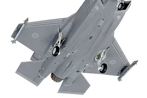 Tamiya 1/72 Lockheed Martin F-35A Lightning II Jet Fighter Scaled Plastic Model Kit image 83658