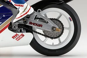 Kyosho 1/8 Honda NSR500 1991 Hanging On Racing Electric RC Motorcycle Kit image 85077