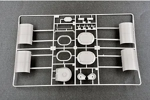 Trumpeter 1/200 British Royal Navy's HMS Hood 1941 Warship Model Kit image 89429