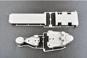 Trumpeter 1/200 British Royal Navy's HMS Hood 1941 Warship Model Kit image 89445