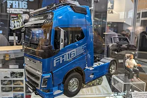 Tamiya Volvo FH16 XL 750 4x2 RC Truck Electric 2WD 1/14 Scale Kit image 91837