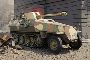 Trumpeter 1/16 Sd.Kfz 251/22D Scaled Plastic Model Kit image 92718