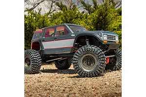 Pro-Line 1/6 Coyote Grand Unpainted Body Shell - Clear image 95727