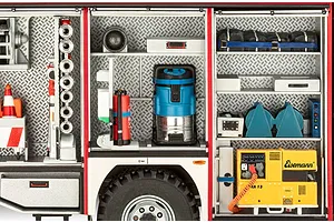 Revell 1/24 Mercedes Schlingmann TLF 16/25 Firetruck Scaled Plastic Model Kit image 99728