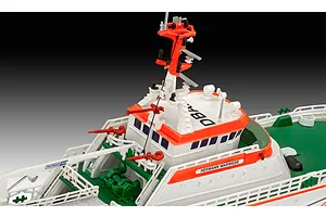 Revell 1/200 Hermann Marwede Search &amp;amp; Rescue Ship Scaled Plastic Model Kit image 99735
