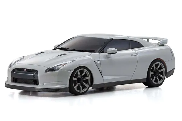 Nissan GT-R: Godzilla in Miniature Form