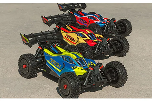 Aerodynamic Racing Buggy Body with Clipless Mounting