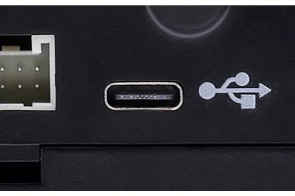 Versatile USB-C Connectivity for Charging & Simulators
