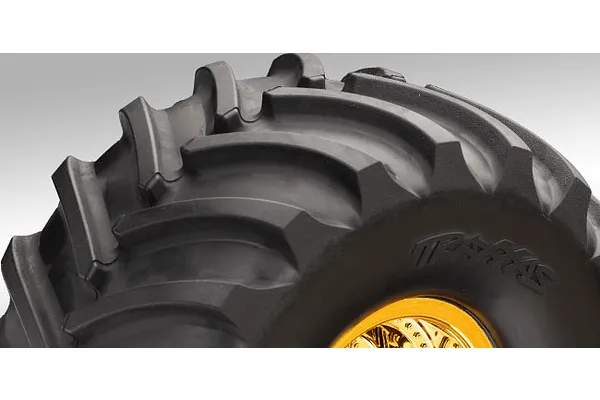 8.6-inch Belted Terra Groove Tyres