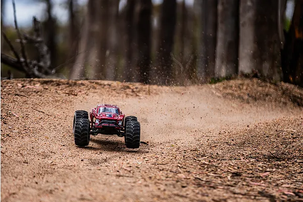 High-Speed 90+ km/h Performance