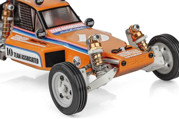 High-Grip Tyres and Three-Piece Racing Wheels