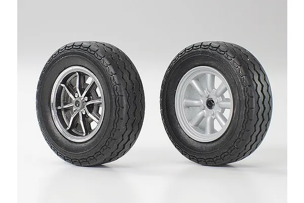 Standard wheels vs RS Watanabe 8-spoke wheels