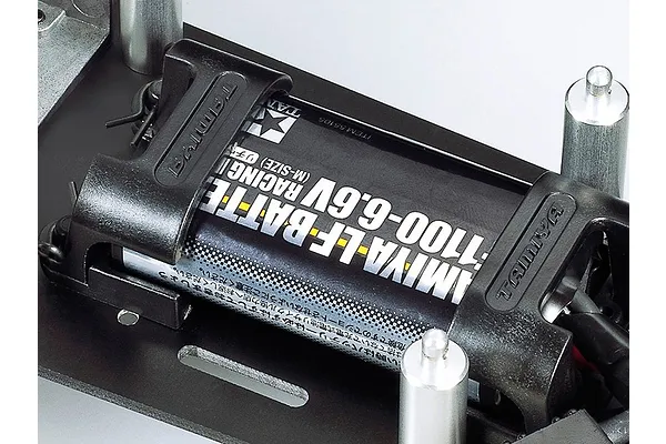 Tamiya Fighting Buggy 2014 — front suspension detail