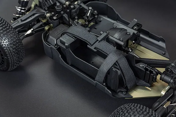 Composite side pods and front/rear chassis braces