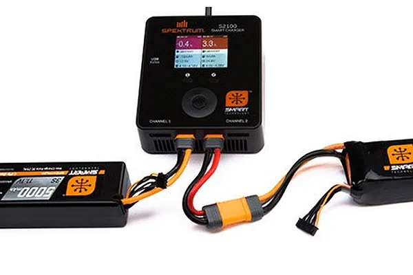Simple plug-in charging with Smart charger