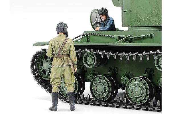 Crew figures — commander and torso