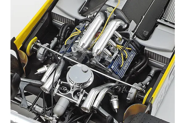 RE-20 Turbo kit detail — V6 turbo engine