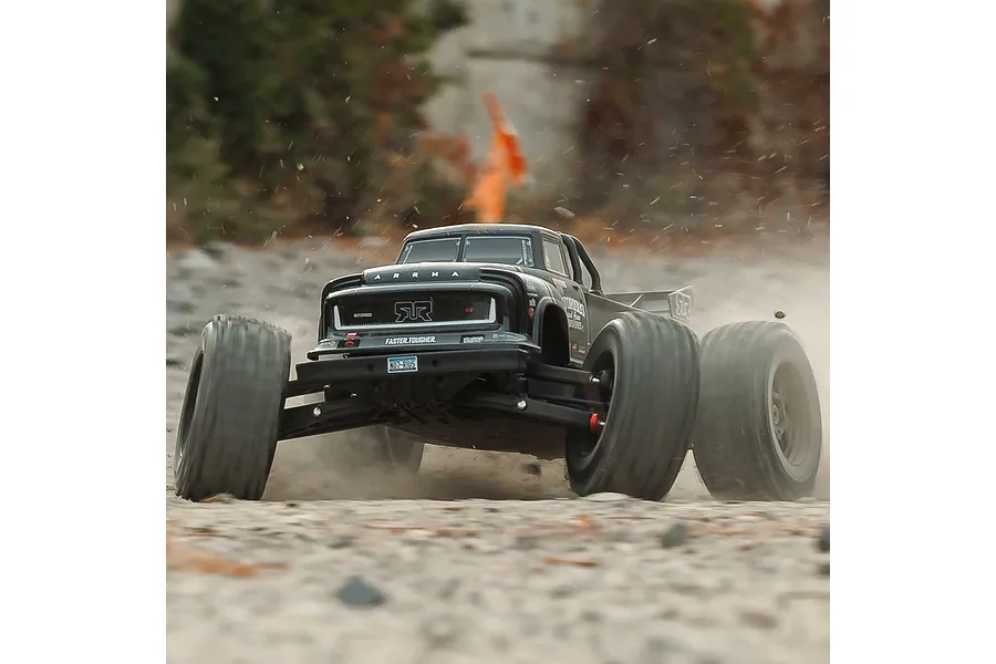 ARRMA Notorious 6S V6 BLX RC Stunt Truck - Brushless Performance Pack image 136097