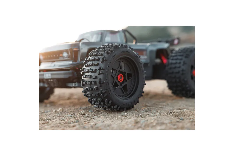 ARRMA Outcast 4S RC Stunk Truck - Performance Pack image 145909