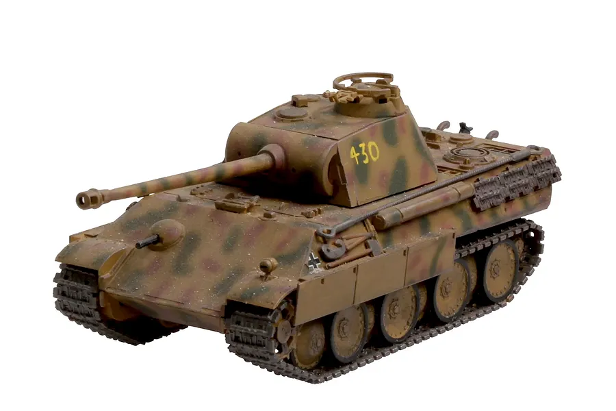 Revell 1/35 Tiger II Ausf. B Henschel and Panther Ausf.G SDKfZ Model Bundle image 6