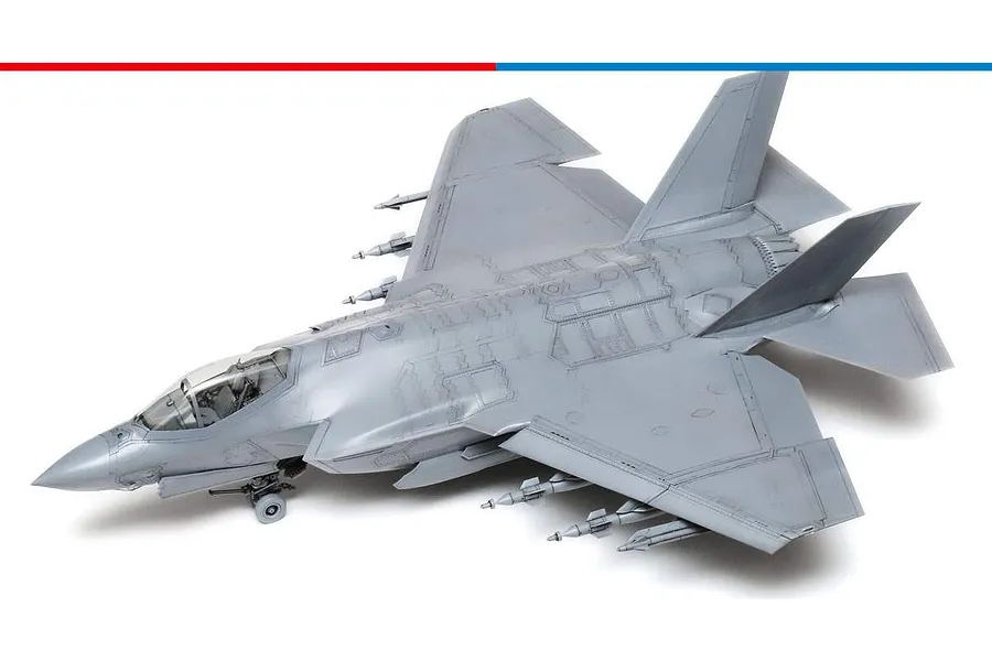 Tamiya 1/48 Lockheed Martin F-35C Lightning II Scaled Plastic Model Kit image 102689