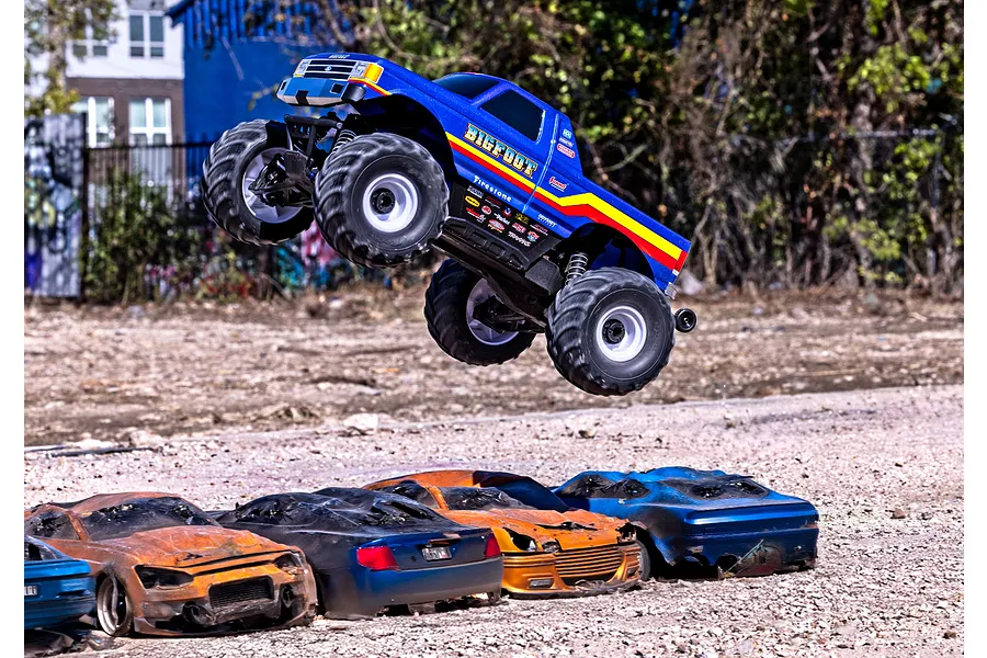 Traxxas Bigfoot 4X4 BL-2s RC Monster Truck Electric Brushless 4WD 1/10 Scale RTR - Blue image 104672