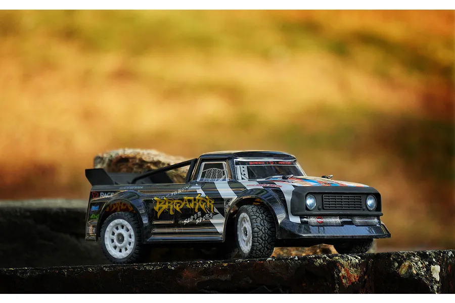 UDI RC Drift Team Performance Pack RC Drift Cars Electric 4WD 1/16 Scale RTR image 105526