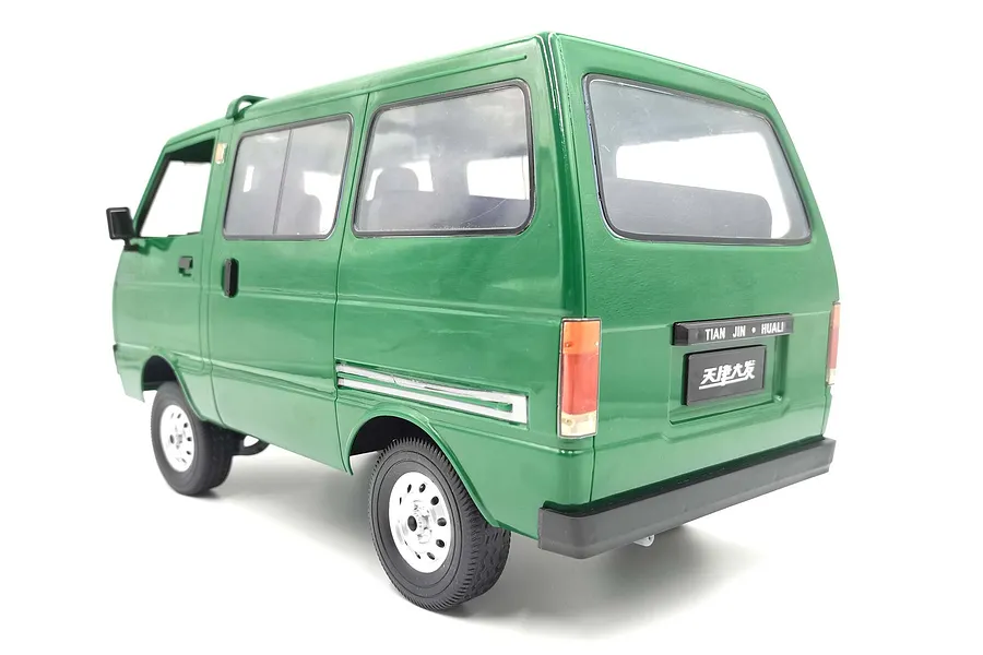WPL D42 Kei Daihatsu HiJet 80 RC Drift Van Electric RWD 1/10 Scale RTR - Green image 107509