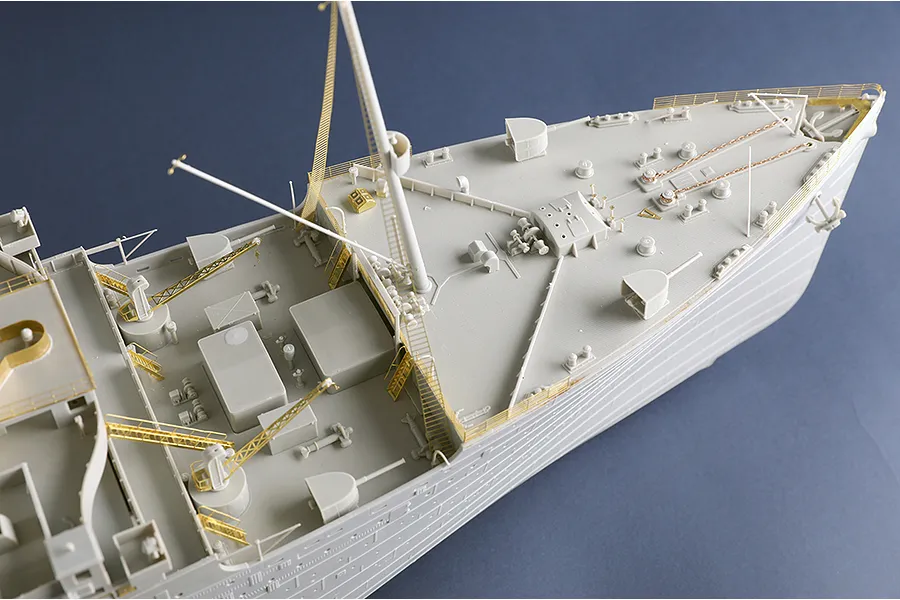 Trumpeter 1/200 Olympic Ocean-Liner Scaled Plastic Model Kit image 108493