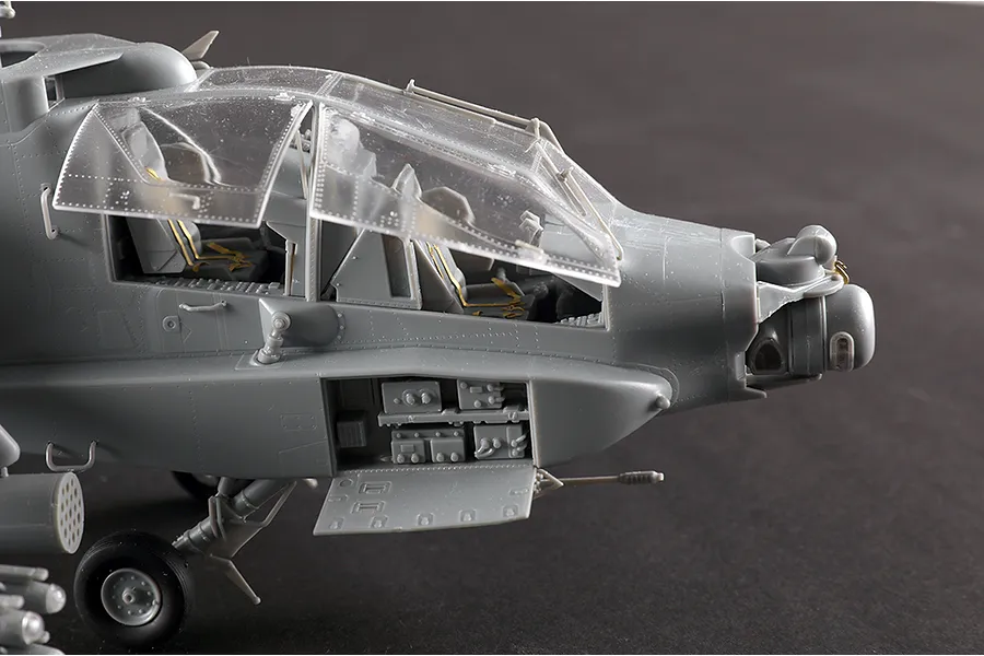 Trumpeter 1/35 Apache AH-64A (Late) Helicopter Scaled Plastic Model Kit image 108542