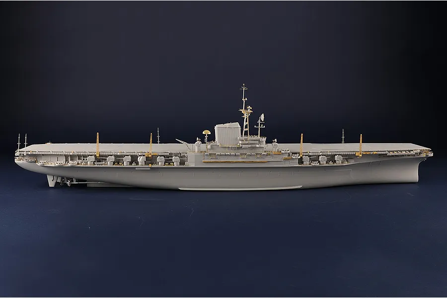 Trumpeter 1/350 USS Midway CV-41 Aircraft Carrier Scaled Plastic Model Kit image 110842