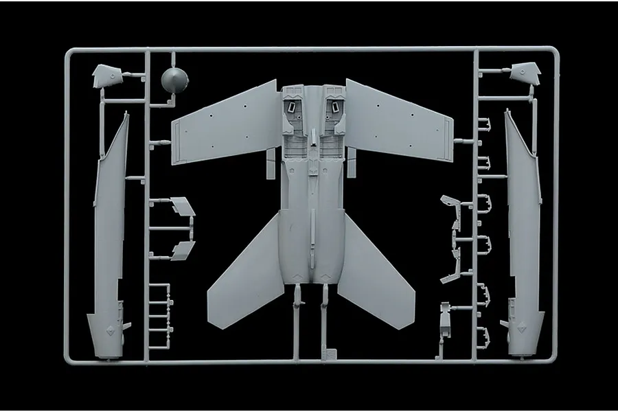 Italeri 1/48 E/A-18G Growler Fighter Scaled Plastic Model Kit with Australian Decals image 112130