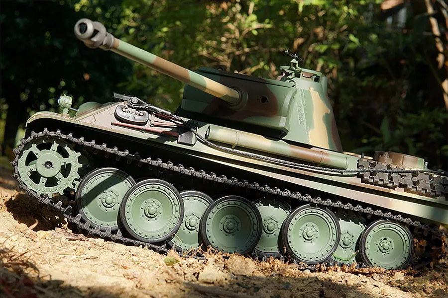 Heng Long 1/16 Soviet Union KV-1 and German Panther Type G RTR RC Battle Tanks - Rival Bundle image 112441