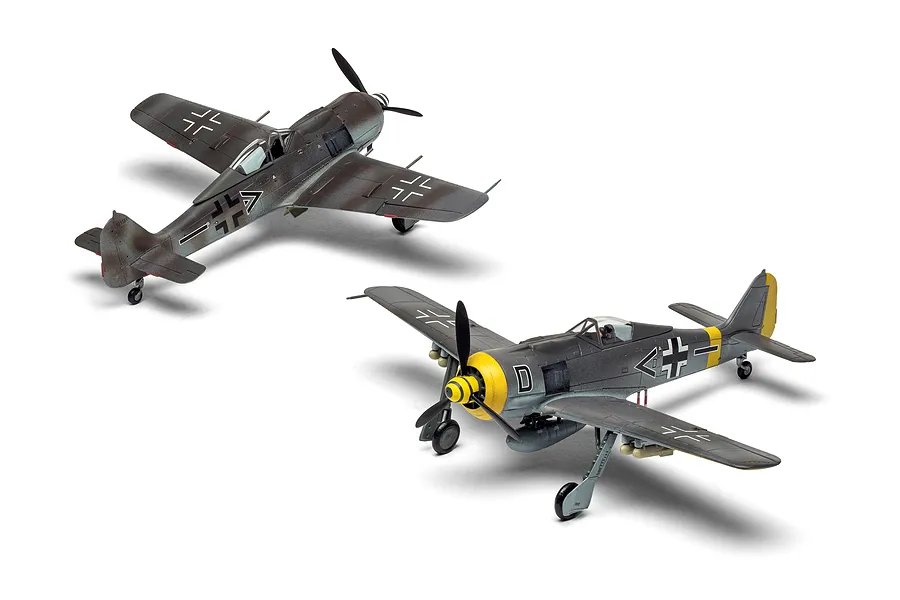 Two assembled and painted 1/72 scale plastic model Focke-Wulf Fw190 fighter aircraft shown from different angles against a white background.