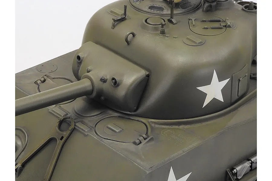 Tamiya M4 Sherman 105mm Howitzer RC Tank Electric 1/16 Scale Kit image 113145