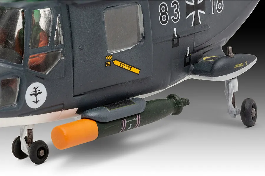 Revell 1/72 Westland Lynx Helicopter Scaled Plastic Model Starter Kit image 113549