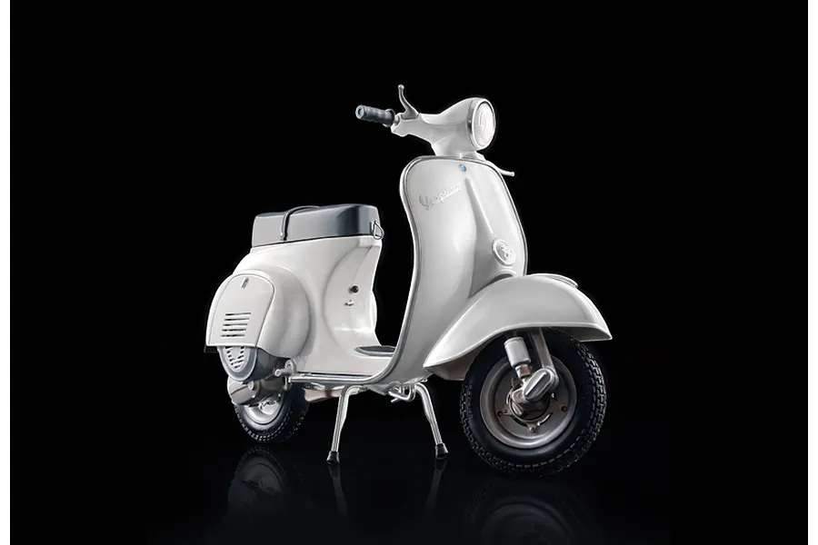 Italeri 1/9 Vespa 125 Primaverai Scooter Scaled Plastic Model Kit image 116130